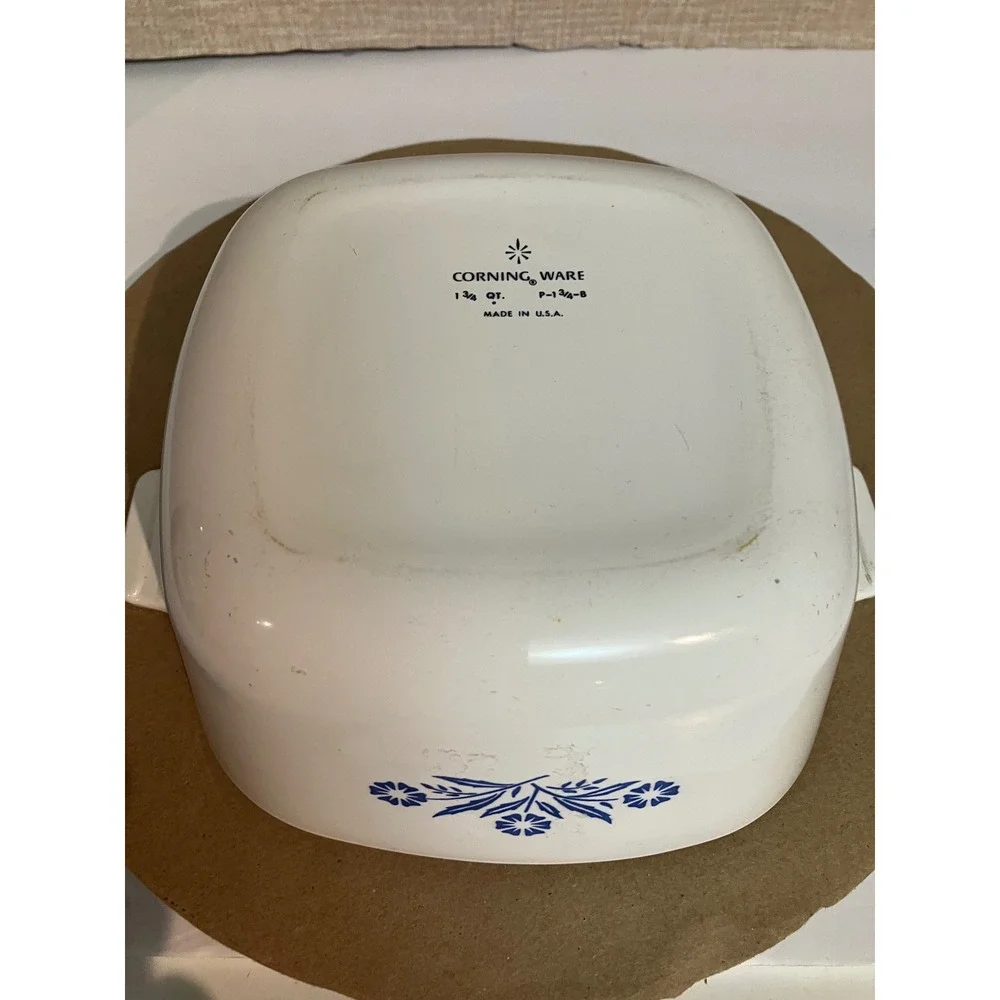 Corning Ware Casserole Dish  1.75qt White Excellent Blue Cornflower P-1 3/4-B